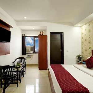Hotel Airport Vijay Palace Near Aerocity Delhi Airport